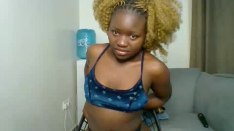 Snapshot of sweet_jenica chatting on June 8, 4:13 am ESTHER NEEMA online show from June 8, 4:13 am