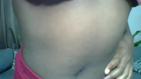Snapshot of sweet_jenica chatting on June 25, 5:12 am ESTHER NEEMA online show from June 25, 5:12 am