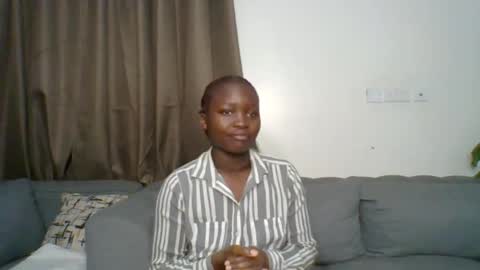 Snapshot of sweet_jenica chatting on July 4, 4:51 am ESTHER NEEMA online show from July 4, 4:51 am