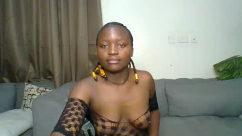 Snapshot of sweet_jenica chatting on July 25, 6:00 am ESTHER NEEMA online show from July 25, 6:00 am