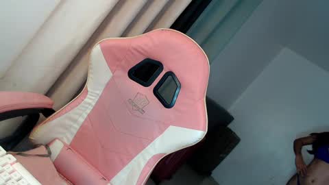Snapshot of sweet_jessica69xx chatting on February 21, 2:38 pm Jess online show from February 21, 2:38 pm