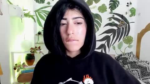 Dahnna online show from October 11, 7:51 am