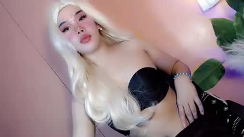 sweet_katrina69 online show from March 13, 2:45 pm