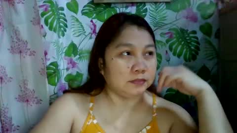 Snapshot of sweet_kayley chatting on December 8, 1:47 pm sweet_kayley online show from December 8, 1:47 pm