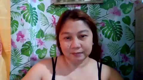 Snapshot of sweet_kayley chatting on December 14, 6:35 am sweet_kayley online show from December 14, 6:35 am