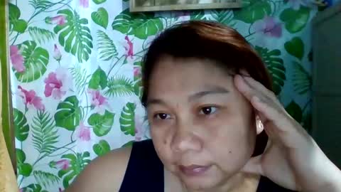Snapshot of sweet_kayley chatting on December 25, 5:37 am sweet_kayley online show from December 25, 5:37 am