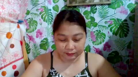 Snapshot of sweet_kayley chatting on March 9, 2:07 am sweet_kayley online show from March 9, 2:07 am