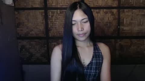 Snapshot of sweet_lady14 chatting on March 9, 3:05 pm sweet_lady14 online show from March 9, 3:05 pm