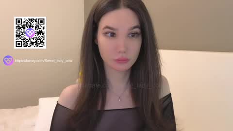 Snapshot of sweet_lady_cola chatting on February 14, 6:40 pm Ko online show from February 14, 6:40 pm