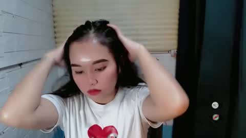 LAIKA online show from January 4, 4:12 am