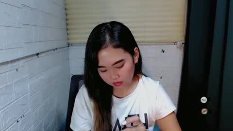 LAIKA online show from January 17, 5:53 am