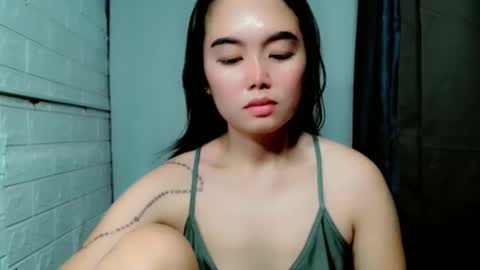 Snapshot of sweet_laika chatting on June 11, 2:11 am LAIKA online show from June 11, 2:11 am