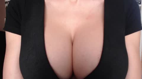 Jen online show from February 12, 6:19 am