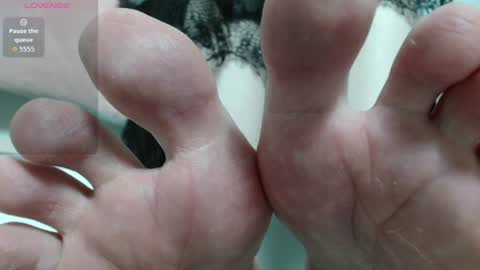 sweet_lilbunny online show from July 17, 5:18 pm