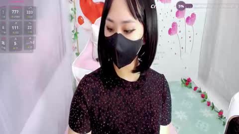 Snapshot of sweet_lily0 chatting on November 19, 2:00 am Lily online show from November 19, 2:00 am