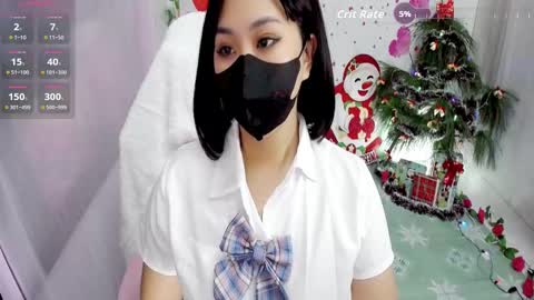 Snapshot of sweet_lily0 chatting on December 1, 9:20 pm Lily online show from December 1, 9:20 pm