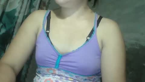 Snapshot of sweet_lily0613 chatting on February 7, 11:01 am sweet_lily0613 online show from February 7, 11:01 am