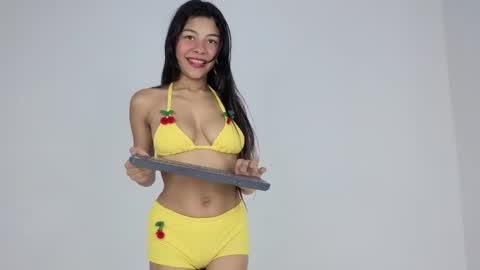 Snapshot of sweet_litle chatting on May 25, 2:50 am sweet_litle online show from May 25, 2:50 am