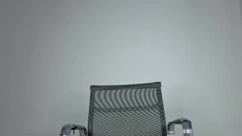 Snapshot of sweet_litle chatting on May 26, 3:46 am sweet_litle online show from May 26, 3:46 am