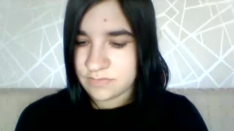 Snapshot of sweet_love2223 chatting on June 2, 10:50 am sweet_love2223 online show from June 2, 10:50 am