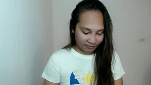 Snapshot of sweet_lover5 chatting on February 2, 12:59 pm SWEET LOVE online show from February 2, 12:59 pm