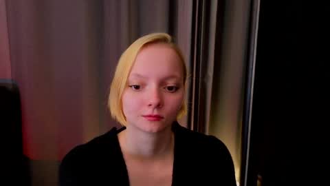 Snapshot of sweet_lynx chatting on April 23, 4:20 pm Lana online show from April 23, 4:20 pm
