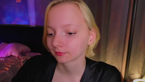 Snapshot of sweet_lynx chatting on May 23, 5:28 pm Lana online show from May 23, 5:28 pm