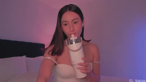 Snapshot of sweet_mara_cat chatting on July 1, 8:19 pm Mor online show from July 1, 8:19 pm