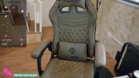 Snapshot of sweet_marie07 chatting on October 24, 4:31 am cheeky Bum07 online show from October 24, 4:31 am