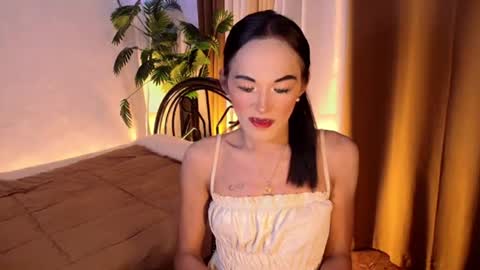 Snapshot of sweet_marry143 chatting on June 22, 12:13 am marry online show from June 22, 12:13 am