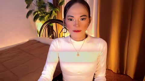 Snapshot of sweet_marry143 chatting on June 28, 1:11 am marry online show from June 28, 1:11 am