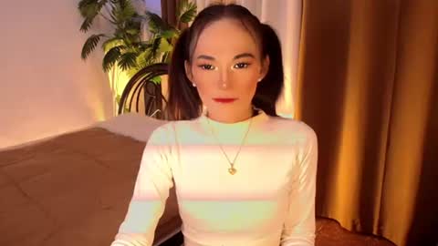 Snapshot of sweet_marry143 chatting on June 29, 1:01 am marry online show from June 29, 1:01 am