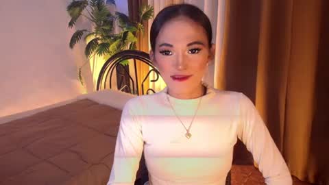 Snapshot of sweet_marry143 chatting on July 2, 3:45 am marry online show from July 2, 3:45 am