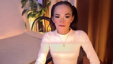 Snapshot of sweet_marry143 chatting on July 3, 12:39 am marry online show from July 3, 12:39 am
