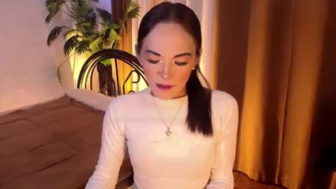 Snapshot of sweet_marry143 chatting on July 4, 11:22 pm marry online show from July 4, 11:22 pm