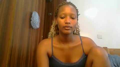 Linda online show from March 25, 7:03 am