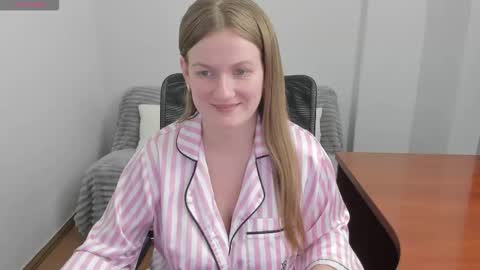 Mila online show from February 11, 8:58 pm