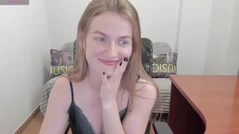 Mila online show from June 22, 6:27 pm