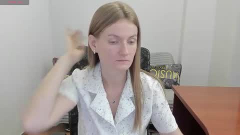 Mila online show from July 2, 3:23 am