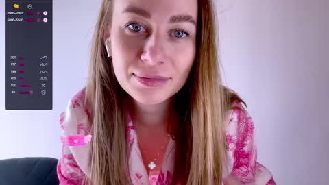 Mia online show from March 9, 10:30 am