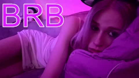 sweet_mol1y online show from November 24, 10:53 pm