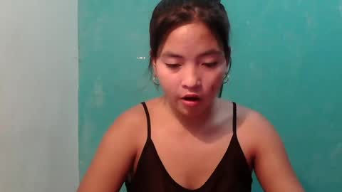 Snapshot of sweet_morenaph chatting on June 21, 5:43 am sweet_morenaph online show from June 21, 5:43 am