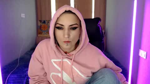 sweet_n_strong online show from April 23, 6:36 am