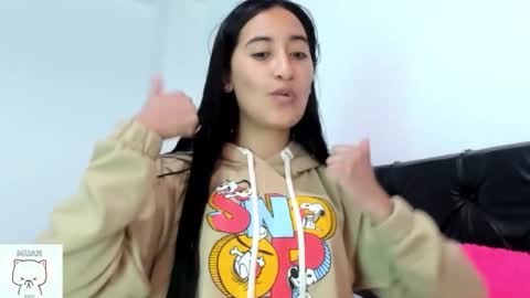 Snapshot of sweet_nhaomy chatting on November 3, 7:37 pm Nhaomy online show from November 3, 7:37 pm