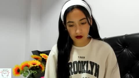 Snapshot of sweet_nhaomy chatting on November 15, 2:09 am Nhaomy online show from November 15, 2:09 am