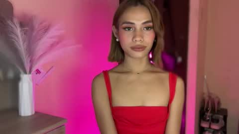 sweet_nikki03 online show from October 2, 7:54 pm