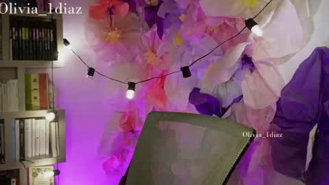 Olivia Diaz  OnlyFans olivia diaz online show from July 31, 12:21 am