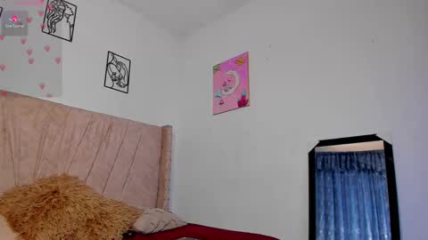 Snapshot of sweet_p_ chatting on September 23, 3:48 pm Cristina online show from September 23, 3:48 pm