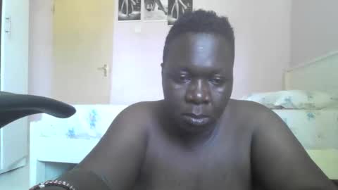 Snapshot of sweet_passion89 chatting on February 4, 9:37 am sweet_passion89 online show from February 4, 9:37 am