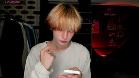 Snapshot of sweet_peach__ chatting on June 29, 7:58 pm kira online show from June 29, 7:58 pm